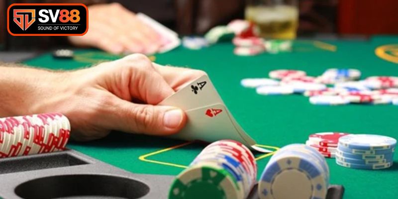 Vận dụng tâm lý để thắng Poker nhanh